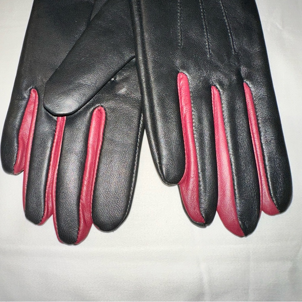 NWOT DKNY 100% genuine leather gloves size S lined with polyester - Picture 2 of 7